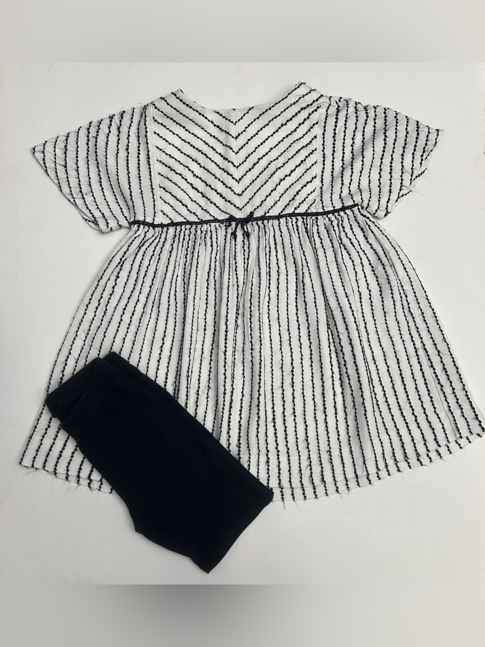 Zara girl’s set Dress with Black Stripe Detail and Cat & Jack short.  Size 4